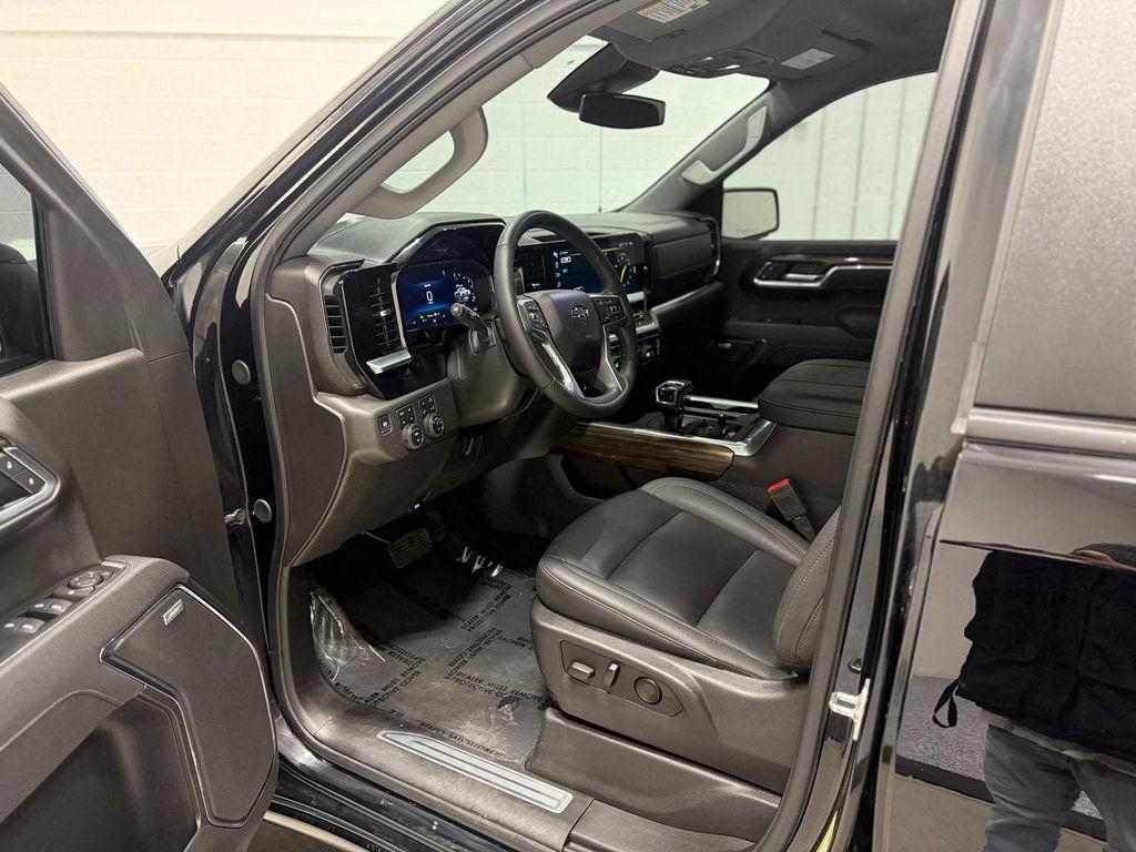 used 2025 Chevrolet Silverado 1500 car, priced at $45,000