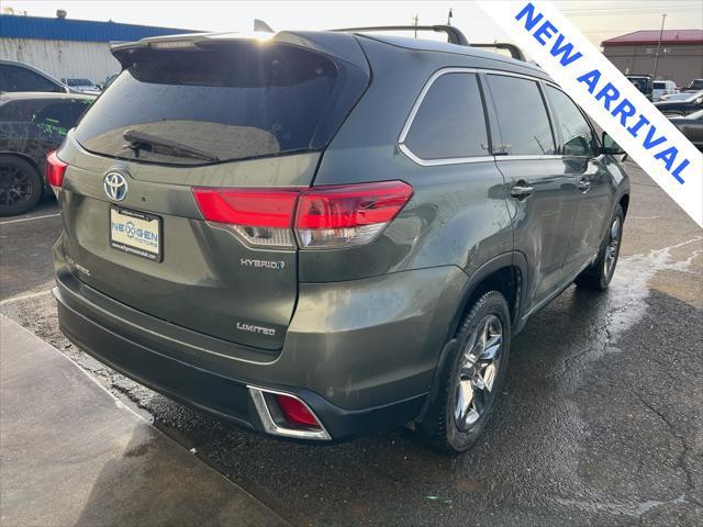 used 2017 Toyota Highlander Hybrid car, priced at $23,500