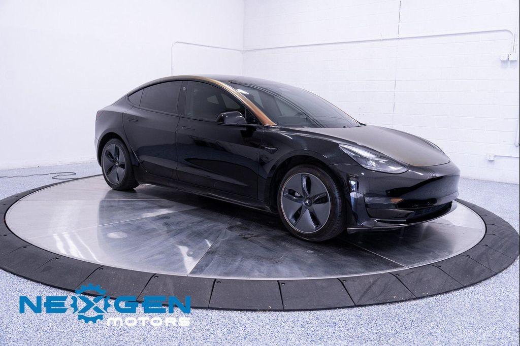 used 2021 Tesla Model 3 car, priced at $21,000