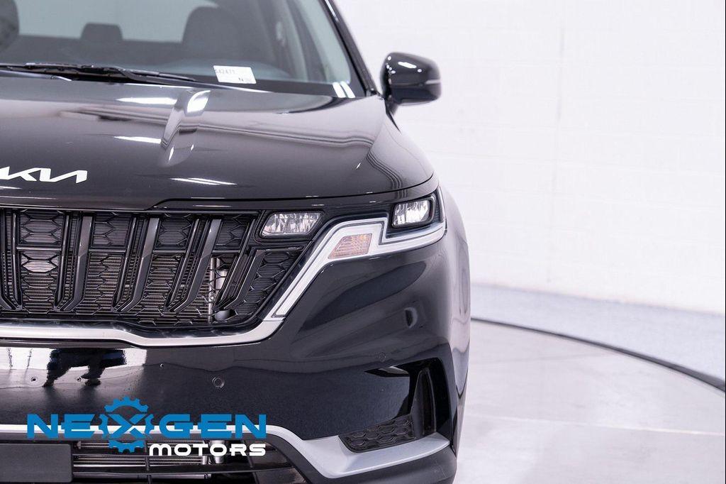 used 2024 Kia Carnival car, priced at $30,500