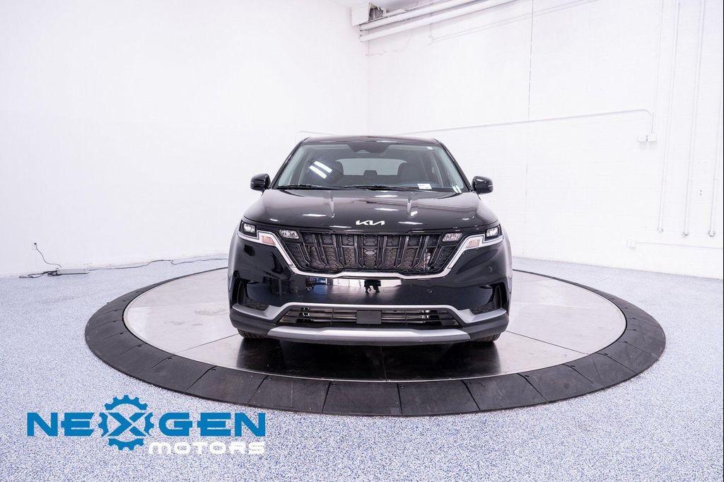 used 2024 Kia Carnival car, priced at $30,500