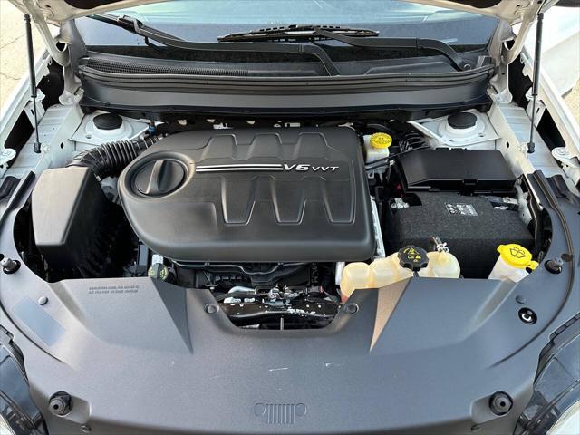 used 2019 Jeep Cherokee car, priced at $12,995