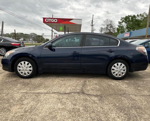 used 2009 Nissan Altima car, priced at $6,995