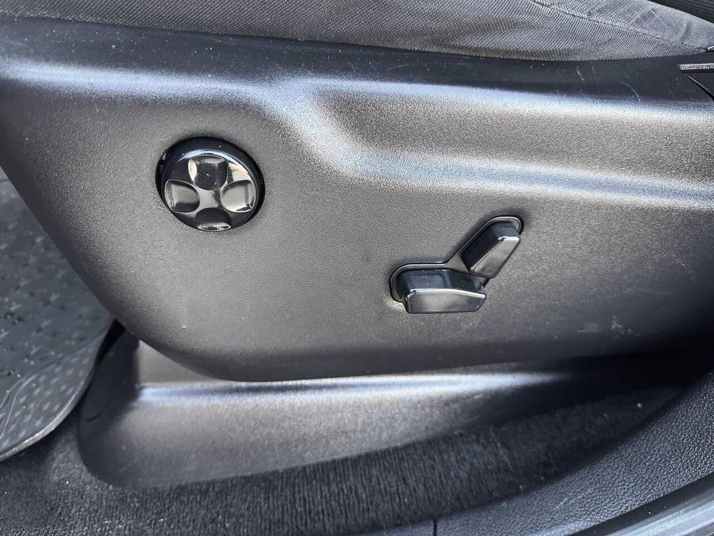 used 2015 Jeep Grand Cherokee car, priced at $9,995