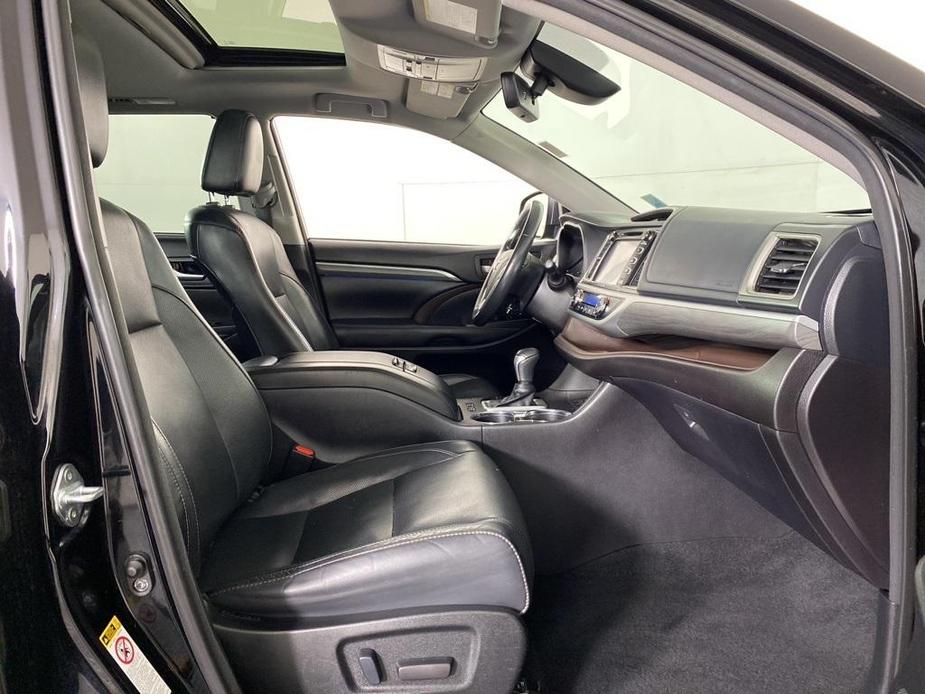 used 2018 Toyota Highlander car, priced at $27,984