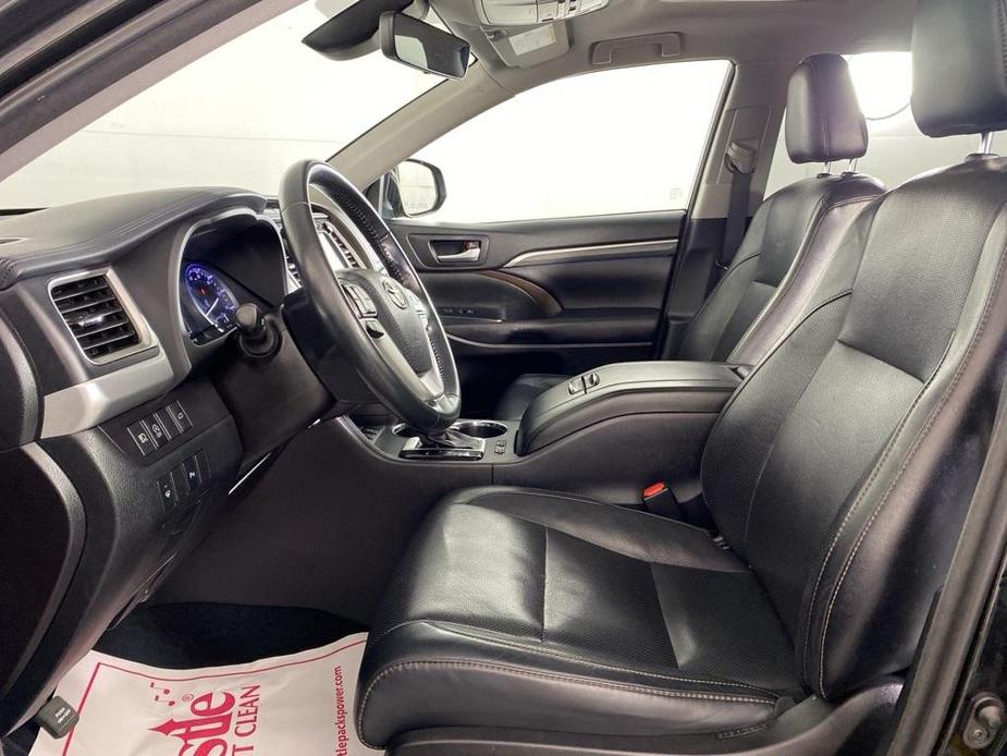 used 2018 Toyota Highlander car, priced at $27,984