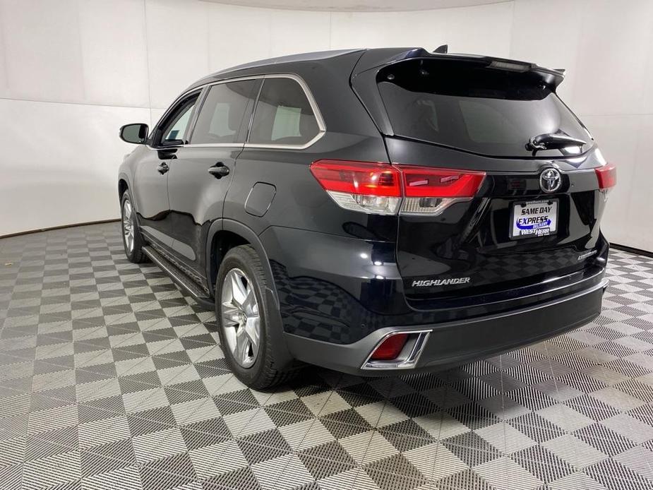 used 2018 Toyota Highlander car, priced at $27,984