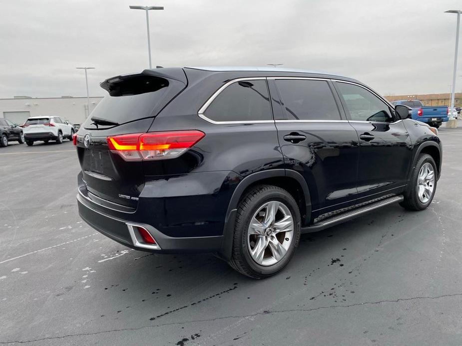 used 2018 Toyota Highlander car, priced at $27,984