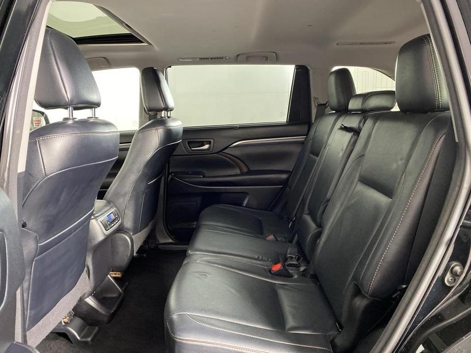 used 2018 Toyota Highlander car, priced at $27,984