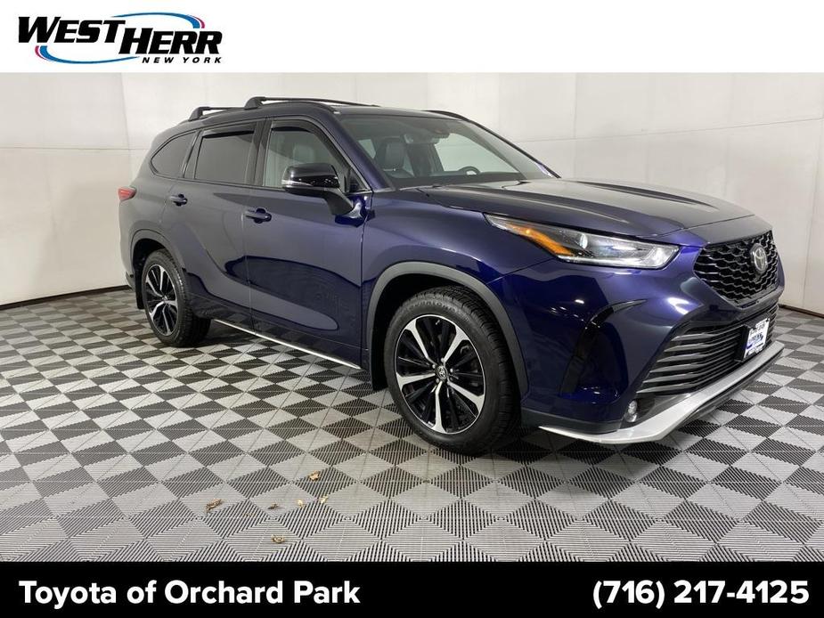 used 2021 Toyota Highlander car, priced at $36,448