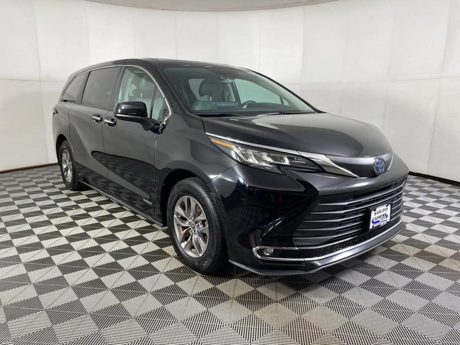 used 2021 Toyota Sienna car, priced at $32,980