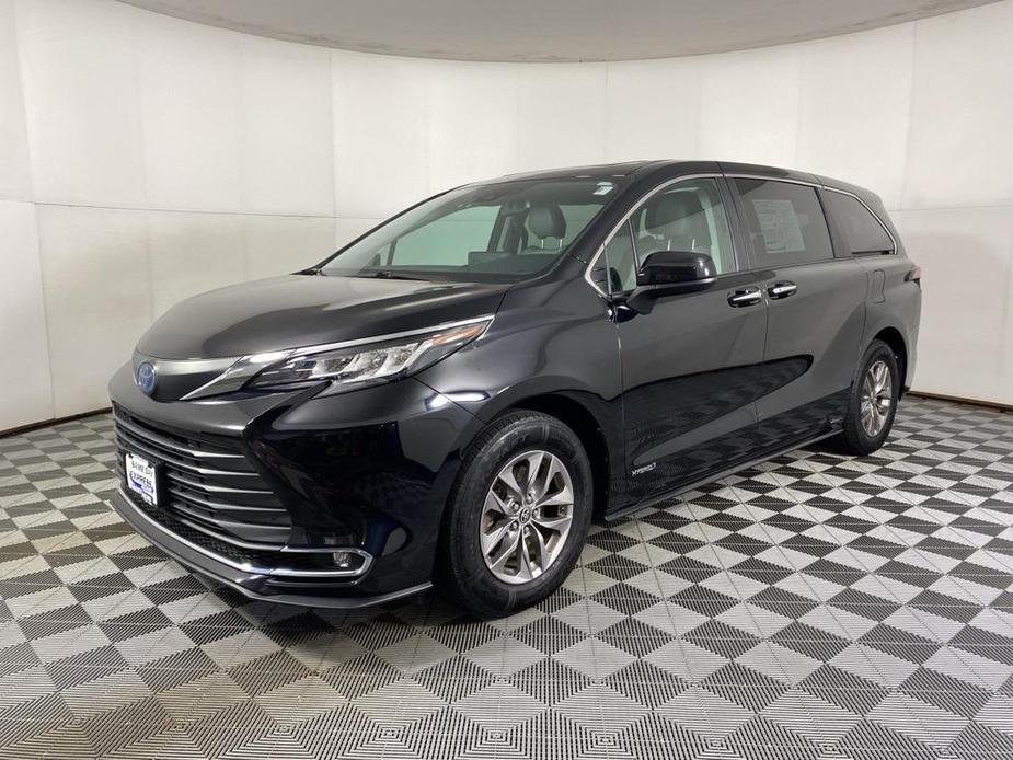 used 2021 Toyota Sienna car, priced at $32,980