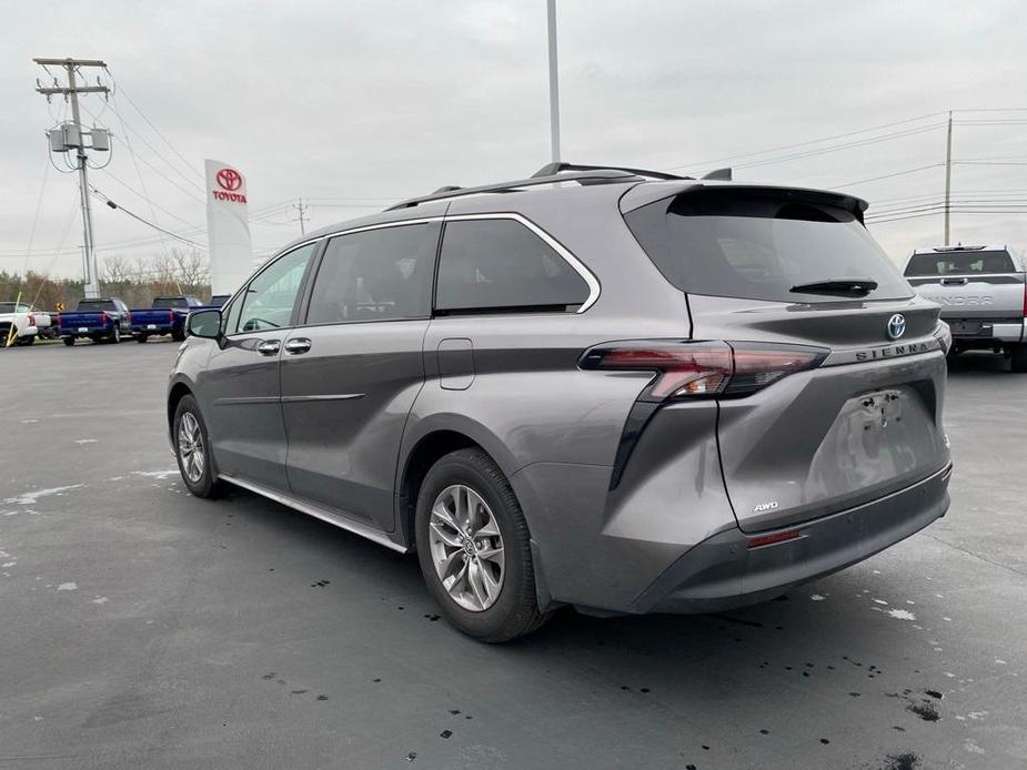 used 2024 Toyota Sienna car, priced at $48,910