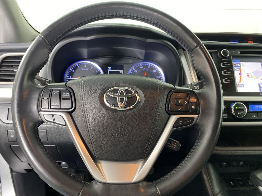 used 2019 Toyota Highlander car, priced at $23,901