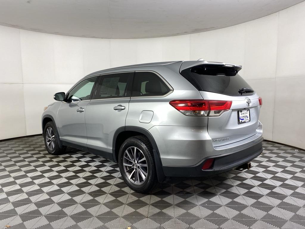 used 2019 Toyota Highlander car, priced at $23,901