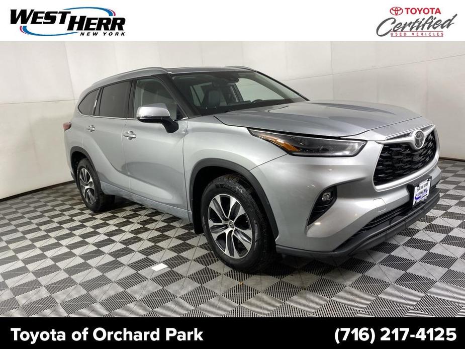 used 2021 Toyota Highlander car, priced at $33,955