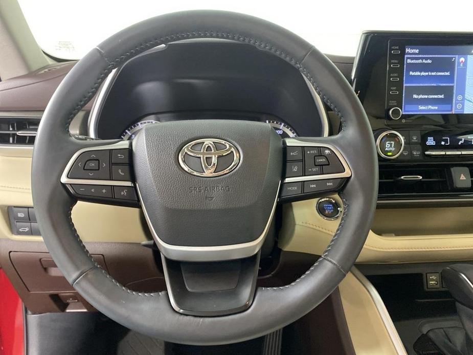 used 2022 Toyota Highlander car, priced at $36,440