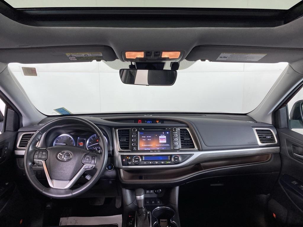 used 2019 Toyota Highlander car, priced at $32,535