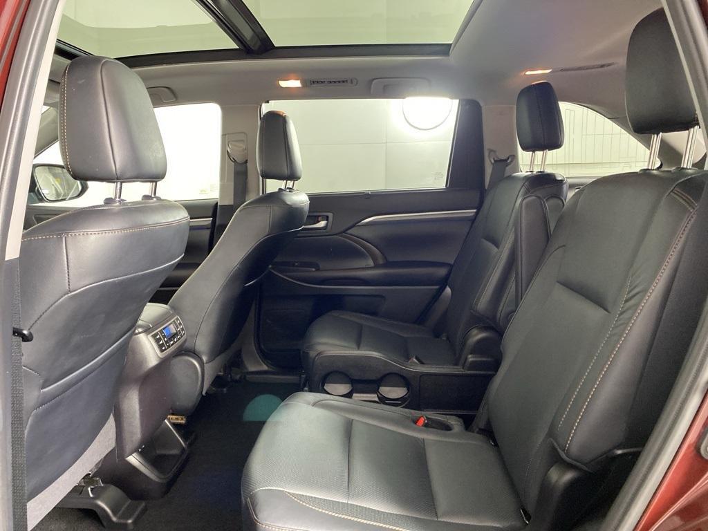 used 2019 Toyota Highlander car, priced at $32,535