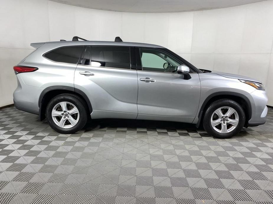 used 2022 Toyota Highlander car, priced at $30,963