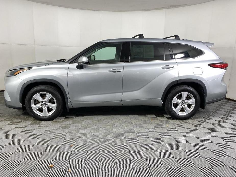 used 2022 Toyota Highlander car, priced at $30,963