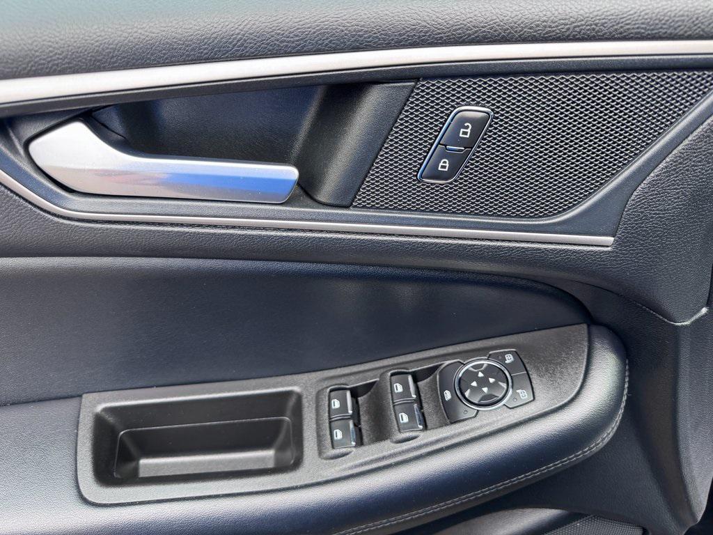 used 2022 Ford Edge car, priced at $26,255