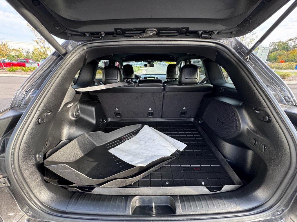 used 2019 Jeep Cherokee car, priced at $15,495