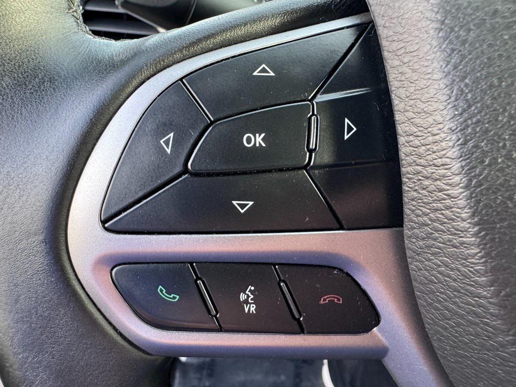 used 2019 Jeep Cherokee car, priced at $15,495