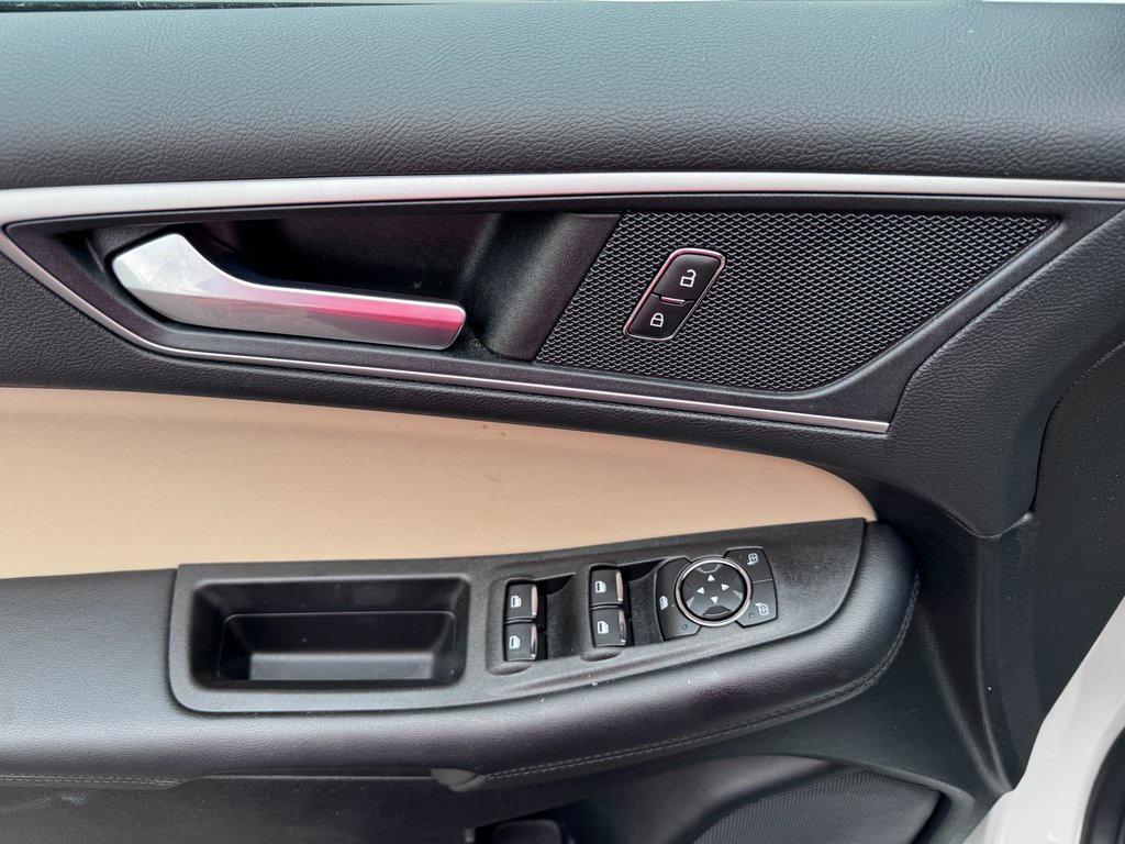 used 2022 Ford Edge car, priced at $26,647