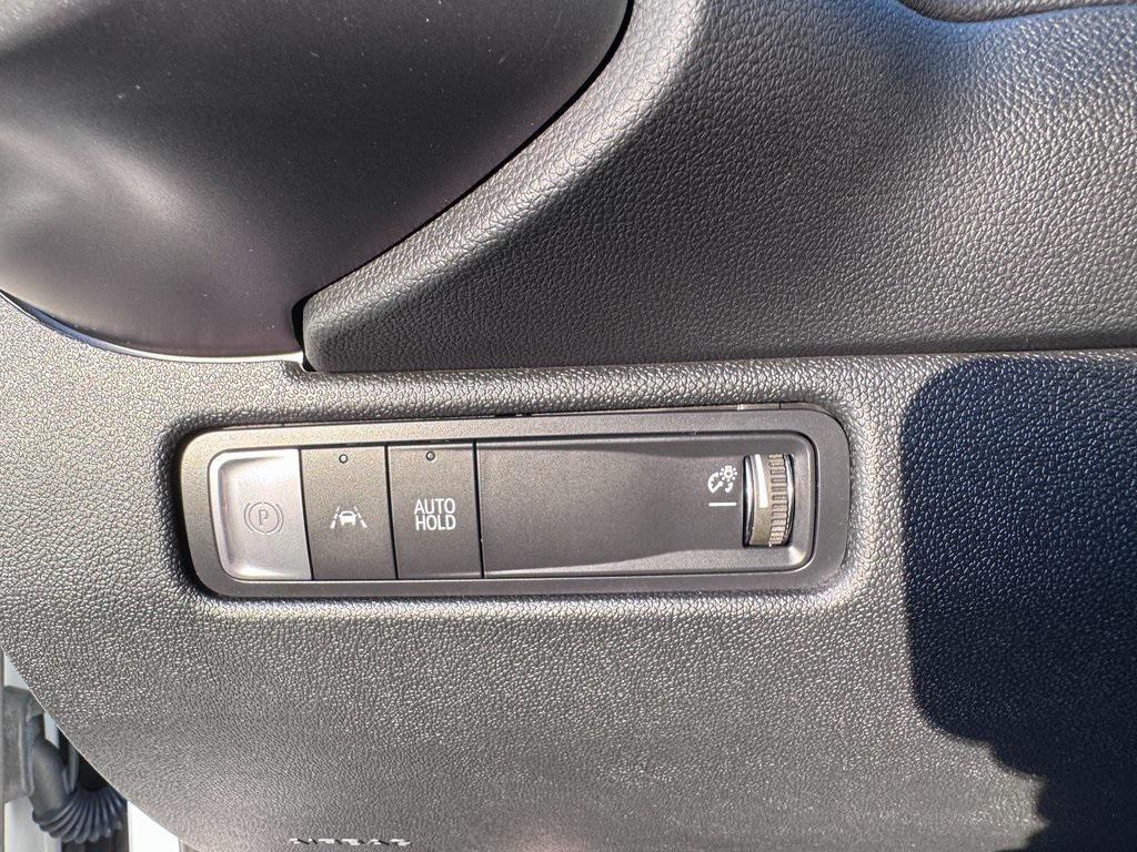 used 2025 Chevrolet Equinox EV car, priced at $27,495