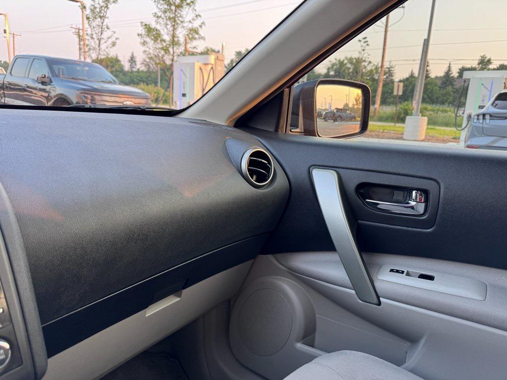used 2015 Nissan Rogue Select car, priced at $9,397