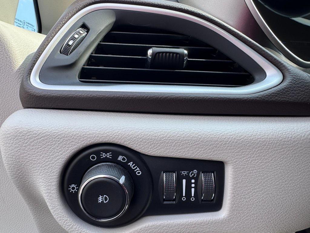 used 2017 Chrysler Pacifica car, priced at $14,277