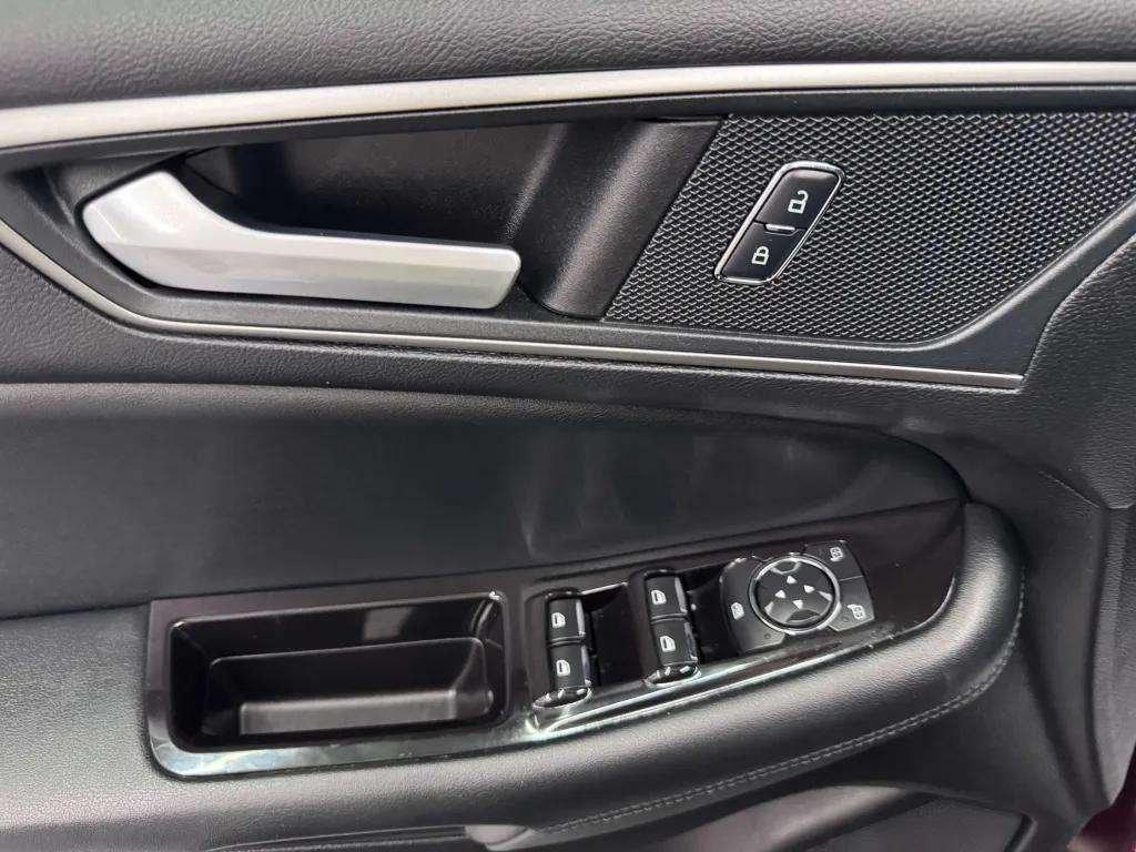 used 2017 Ford Edge car, priced at $19,777
