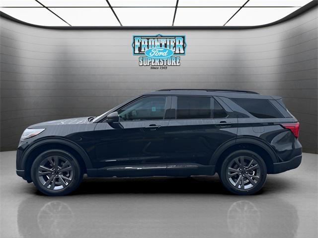 new 2025 Ford Explorer car, priced at $40,977