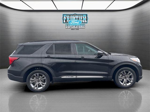 new 2025 Ford Explorer car, priced at $42,977