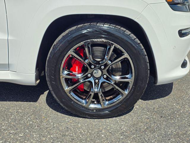 used 2016 Jeep Grand Cherokee car, priced at $31,377