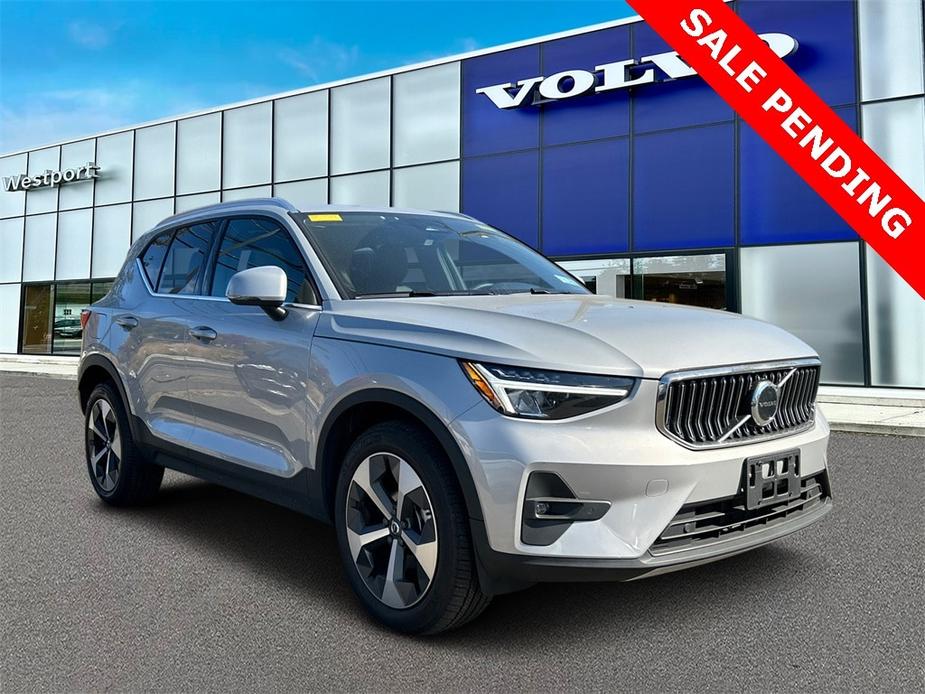 used 2023 Volvo XC40 car, priced at $36,897