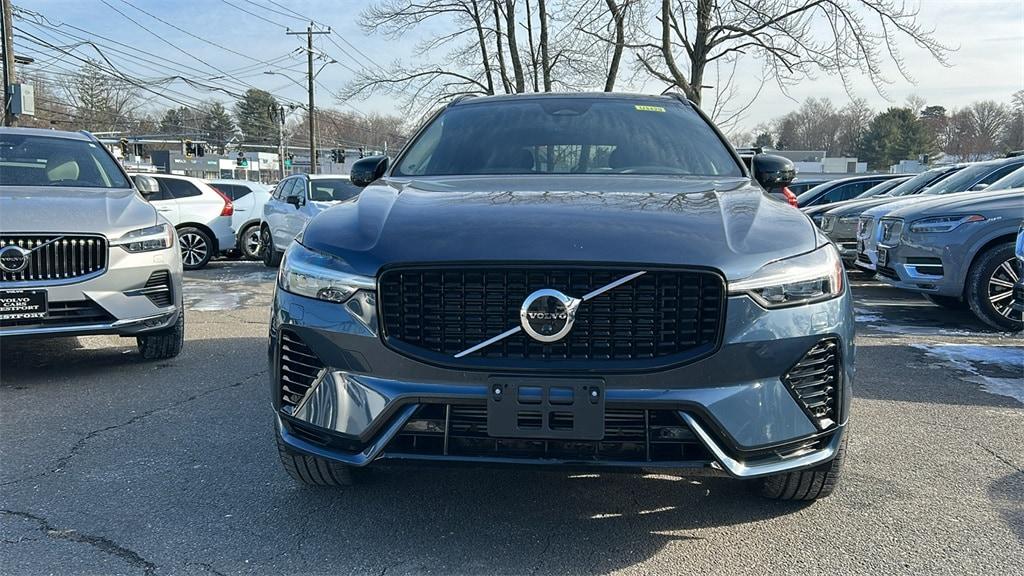 used 2022 Volvo XC60 Recharge Plug-In Hybrid car, priced at $42,445