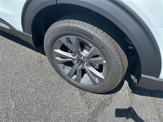 new 2025 Ford Explorer car, priced at $46,910