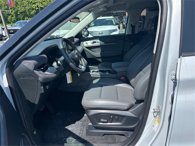 new 2025 Ford Explorer car, priced at $46,910