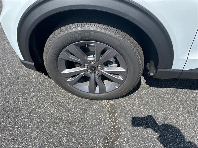 new 2025 Ford Explorer car, priced at $46,910