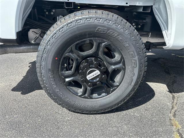 new 2025 Ford F-350 car, priced at $56,265