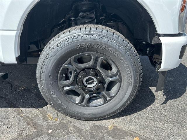 new 2025 Ford F-350 car, priced at $56,265