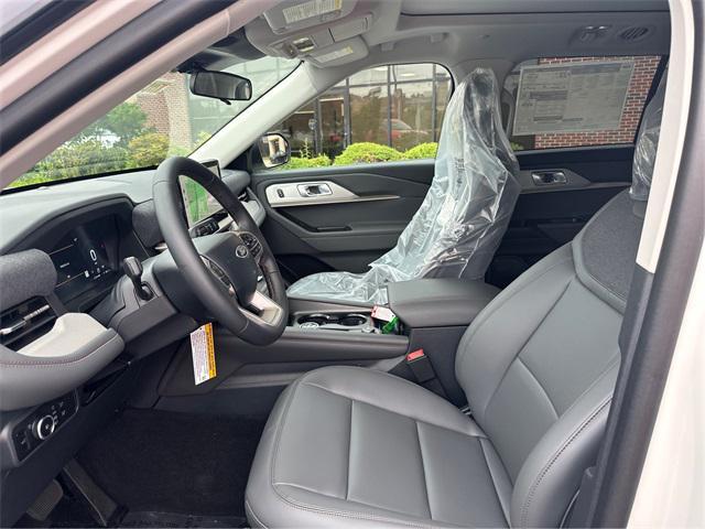 new 2025 Ford Explorer car, priced at $47,824