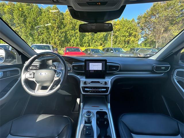 used 2022 Ford Explorer car, priced at $30,998