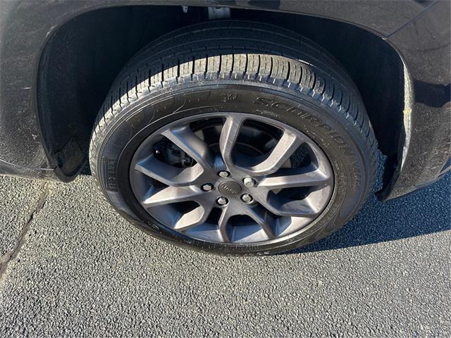 used 2020 Jeep Grand Cherokee car, priced at $22,998