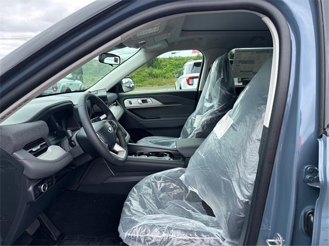 new 2025 Ford Explorer car, priced at $46,889