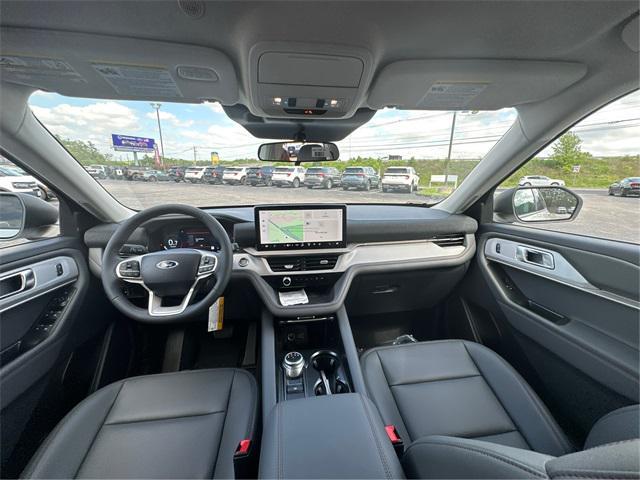 new 2025 Ford Explorer car, priced at $44,904