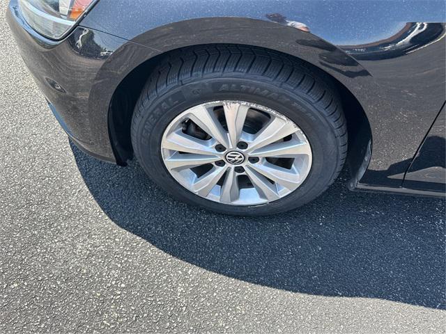 used 2018 Volkswagen Golf car, priced at $13,994