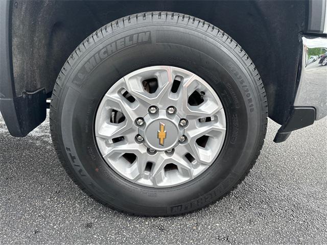 used 2024 Chevrolet Silverado 2500 car, priced at $44,994